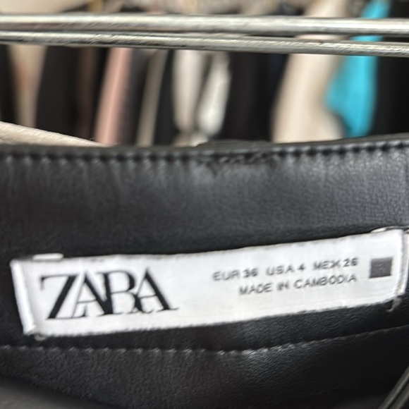 Zara Black Faux Leather Trousers - Picture 4 of 4